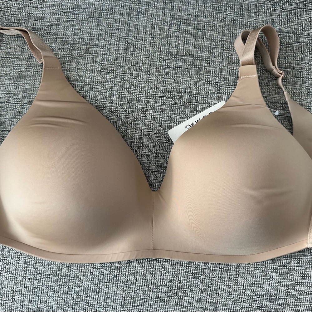 NEW Soma Vanishing 360 Bra